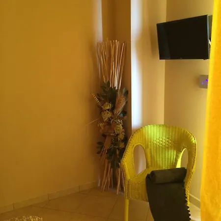 فندق مبيت وإفطار Le Di Rosanna مارينا دي جيويسا يونيكا