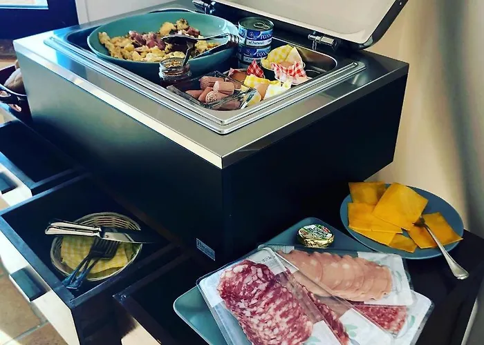 住宿加早餐酒店 Le Di Rosanna 玛里纳吉尔萨罗