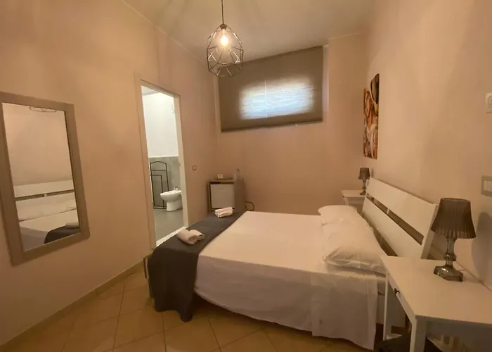 לינה וארוחת בוקר Le Di Rosanna מרינה די ג'ויוסה איוניקה