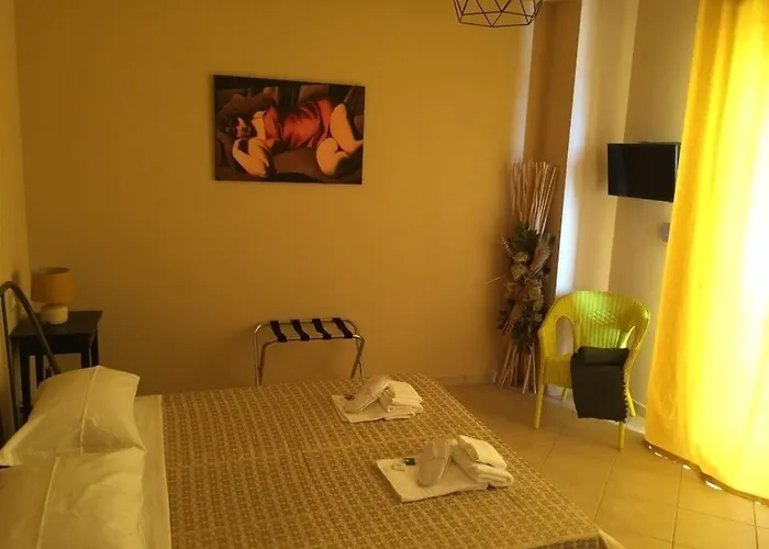 Le Di Rosanna מרינה די ג'ויוסה איוניקה