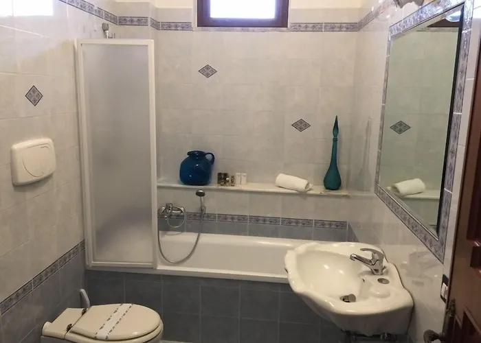 לינה וארוחת בוקר Le Di Rosanna מרינה די ג'ויוסה איוניקה